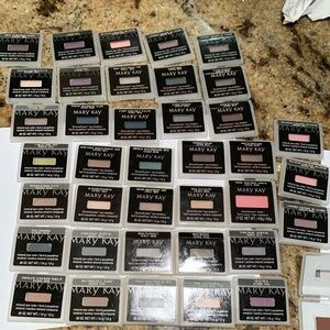 Mary Kay mineral and chroma fusion eye shadow - discontinued